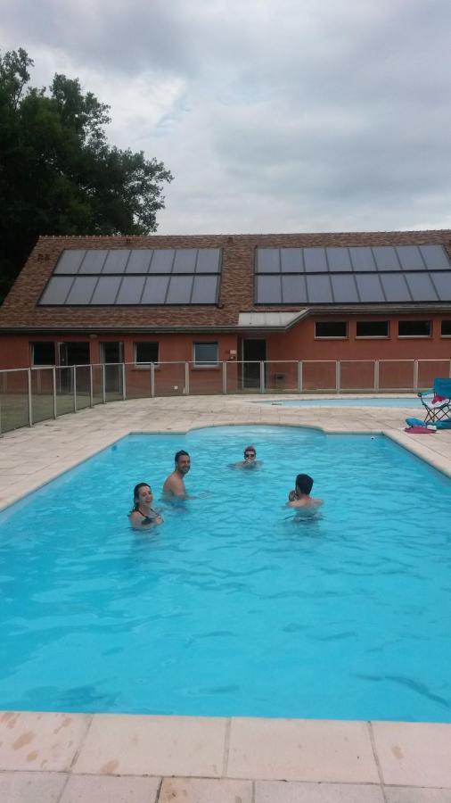 Onlycamp Le Pont Romain Yvré-lʼÉvêque Esterno foto